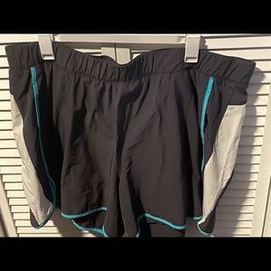 LIVI Wicking Double-Layer Short